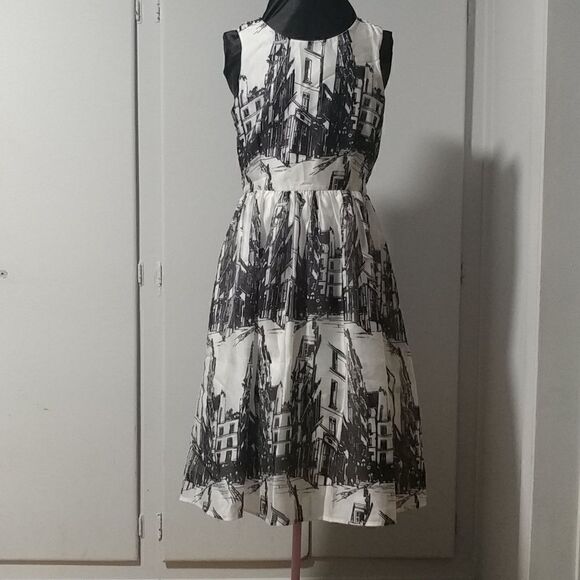 Sweet Sinammon City Dress - Picture 1 of 6